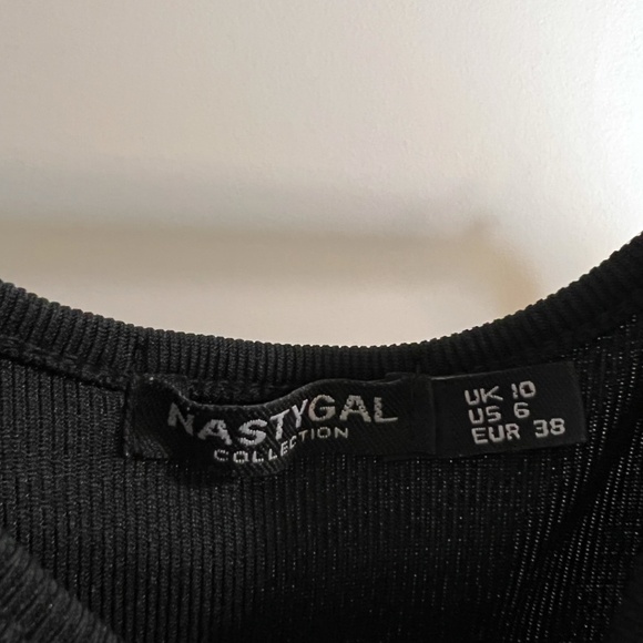 Nasty Gal double sided split black maxi dress - Picture 2 of 5